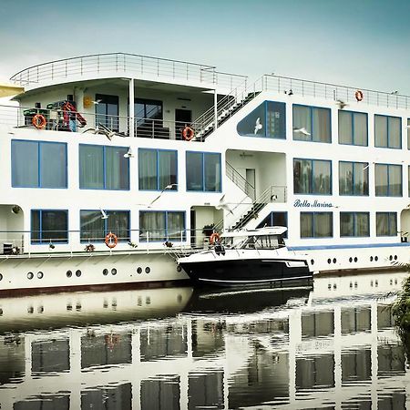 Hotel Bella Marina Юриловка Екстериор снимка